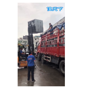 負壓風(fēng)機裝車